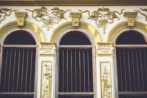 中国とポルトガル様式の窓 — ストック写真
