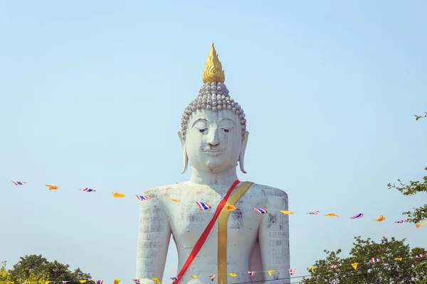 Big buddha statue in temple — Stock Photo, Image