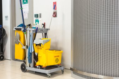 paspas kovası ve ekipman temizleme seti