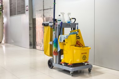 paspas kovası ve ekipman temizleme seti