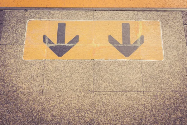 Arrows signs on floor — Stock Photo, Image