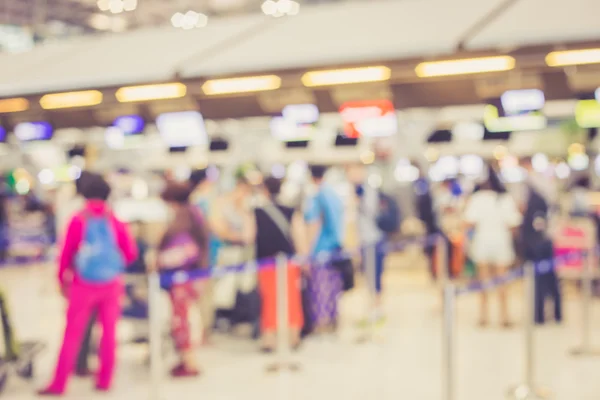 Blurred people in the airport — Stock Photo, Image