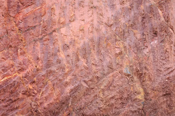 Mountain showing red soil — Stock Photo, Image