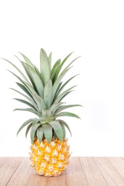 Olgun taze ananas
