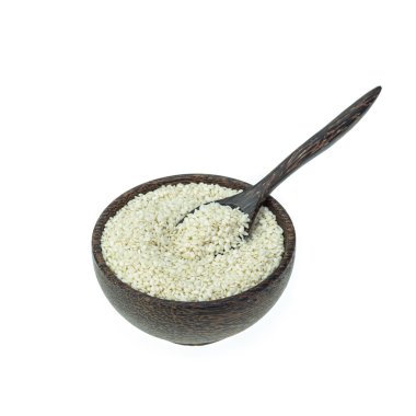 Beyaz susam beyaz arka plan üzerinde izole