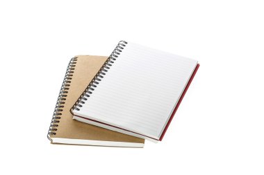 Açık defter üzerinde beyaz izole kapatmak