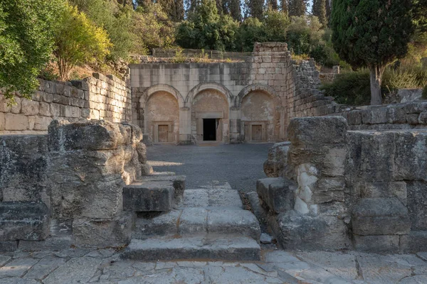 Kiryat Tivon以色列Bet She Arim国家公园外的棺材洞穴 — 图库照片