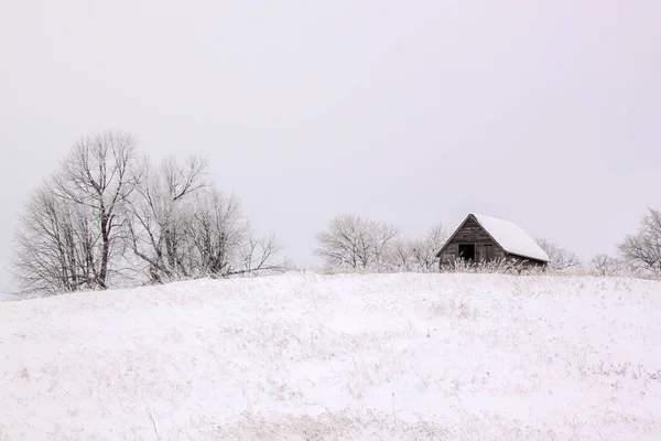 Небольшое Здание Холме Морозный День Сельской Местности Миннесоты Сша — стоковое фото