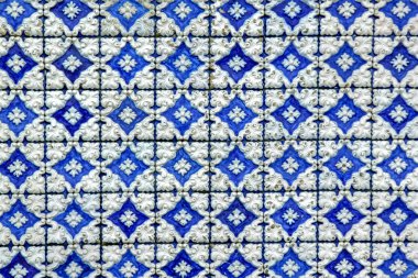 Geleneksel mavi ve beyaz Portekiz duvar kiremitleri