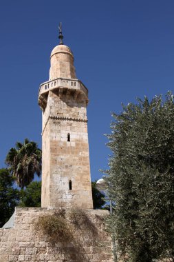 İsrail 'in Kudüs şehrinin duvarları boyunca uzanan Hisar Kulesi