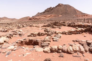 İsrail, Eilat yakınlarındaki Arava Çölü 'ndeki Timna Park' taki eritme kampları.
