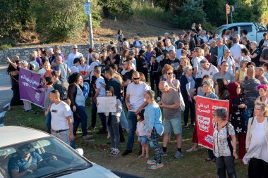 Kiryat Tivon, İsrail 05-13-2021 Sorunlu bir dönemde Araplar ve Yahudilerin birlik için barışçıl bir gösteri. 