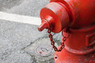 Kırmızı sıhhi tesisat