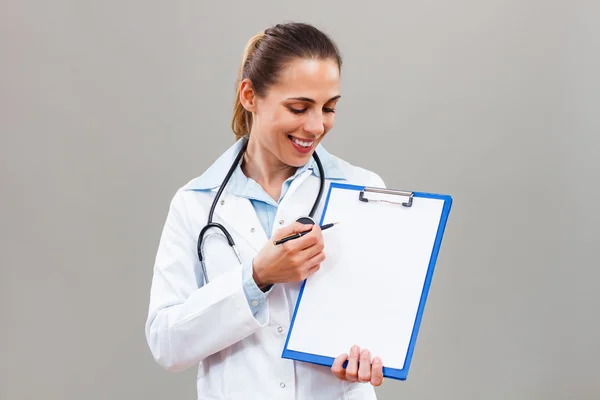 Beautiful female doctor — Stock Photo, Image