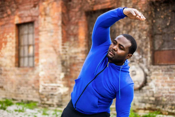 Sporty Man Enjoys Exercising Outdoor — Φωτογραφία Αρχείου