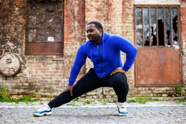 Sporty Man Enjoys Exercising Outdoor — Φωτογραφία Αρχείου