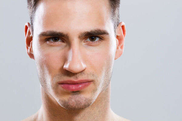 Портрет красивого мужчины
