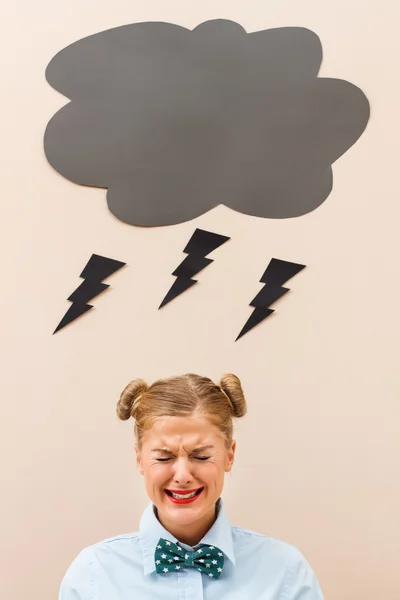 Chica pensando en tormenta — Foto de Stock