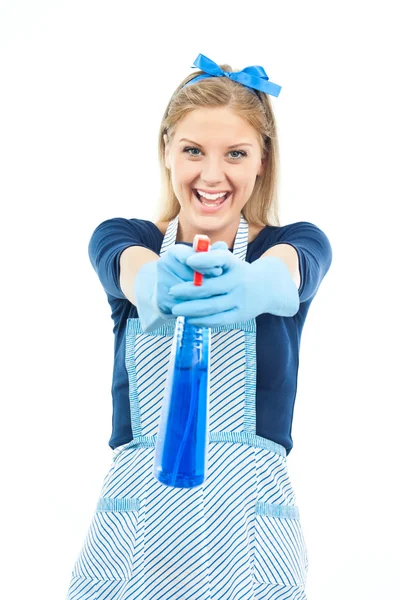 Femme au foyer avec spray nettoyant — Photo