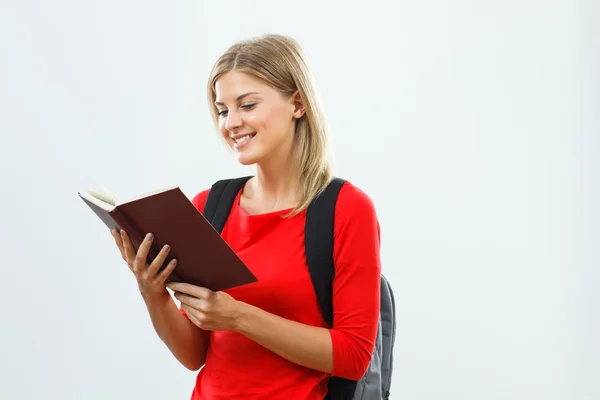 Studente ragazza lettura libro — Foto Stock