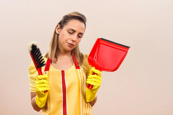 Junge müde Hausfrau — Stockfoto