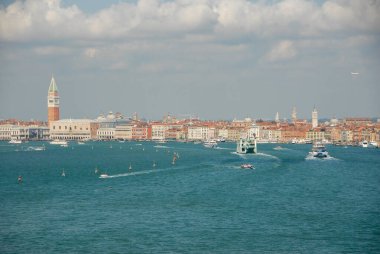 Venedik 'teki St. Mark Kanalı' nın deniz girişi panoramik.