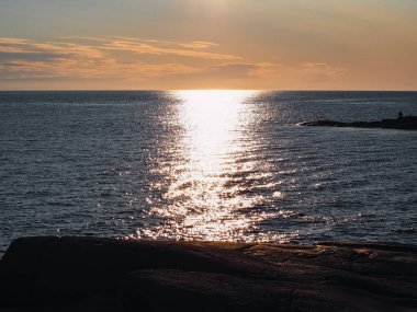 Varbergs İsveç 'te gün batımında güzel bir gün batımı.