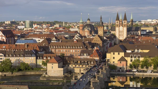 Wuerzburg staden panorama Stockbild