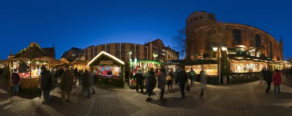 HANNOVER, ALEMANHA - NOVEMBRO 29, 2011: Mercado tradicional de Natal na antiga Hannover . — Fotografia de Stock