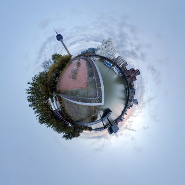 Dusseldorf, Almanya Medienhafen küçük gezegen Panoraması