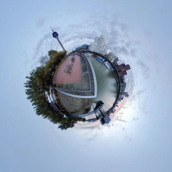 Pequeño planeta panorámico de Medienhafen en Düsseldorf, Alemania —  Fotos de Stock