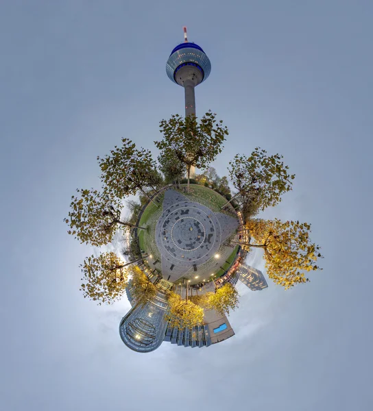 Панорама планеты Медиенхафен в Дюссельдорфе, Германия Лицензионные Стоковые Изображения