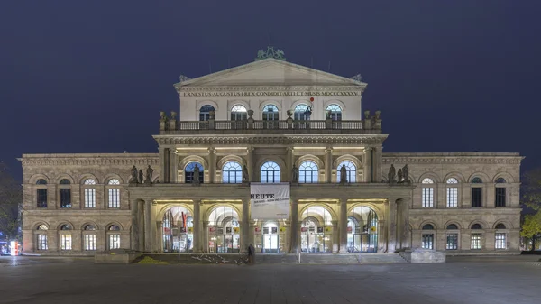 Hannover operahuset på natten — Stockfoto