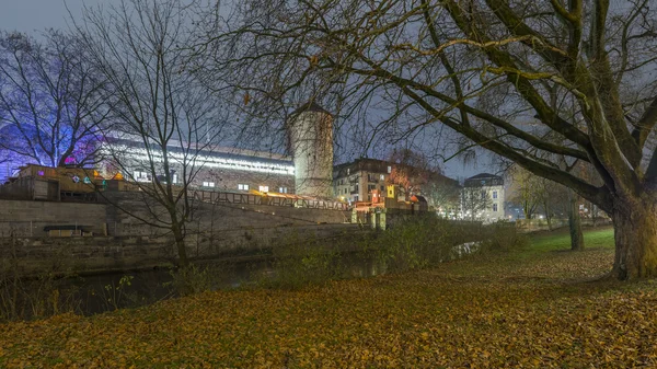 Leine řeka v Hannoveru staré město — Stock fotografie