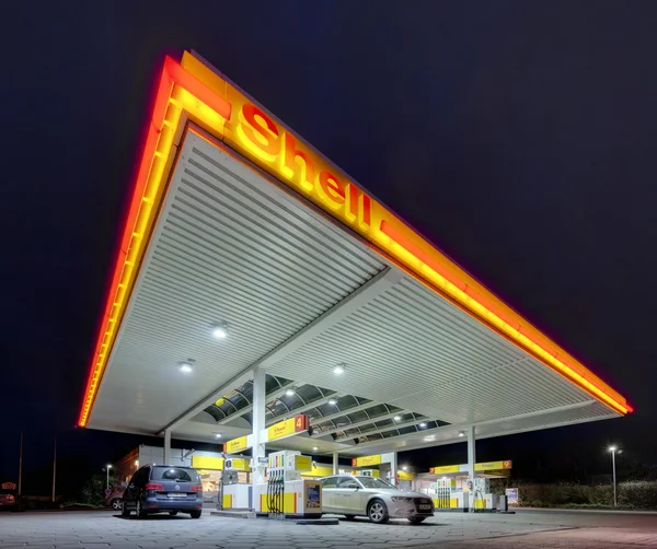 Shell benzin istasyonu — Stok fotoğraf