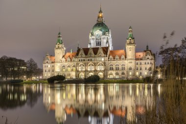New Town Hall, Hannover, Almanya akşam