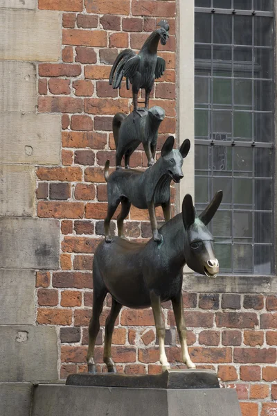 La Estatua de los Músicos de Bremen —  Fotos de Stock