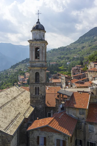 Antiguo pueblo medieval de Triora en Italia — Foto de Stock