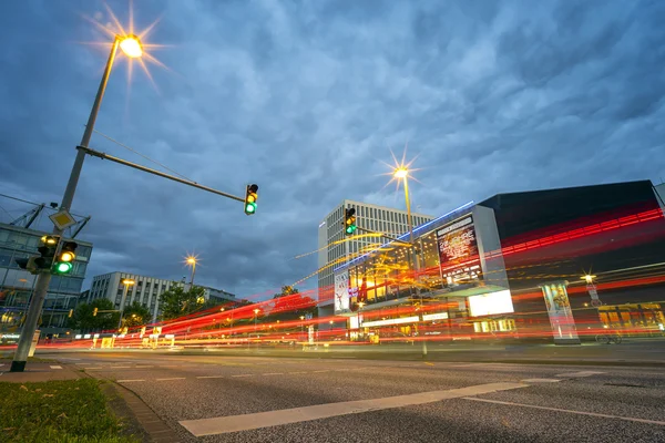 Intersection with the traffic light in Hannover — Stock Photo, Image