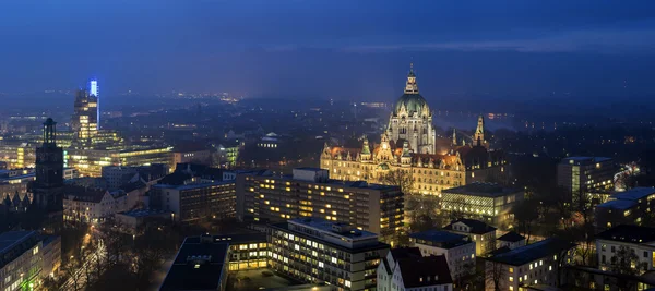 Veduta aerea di Hannover la sera . — Foto Stock