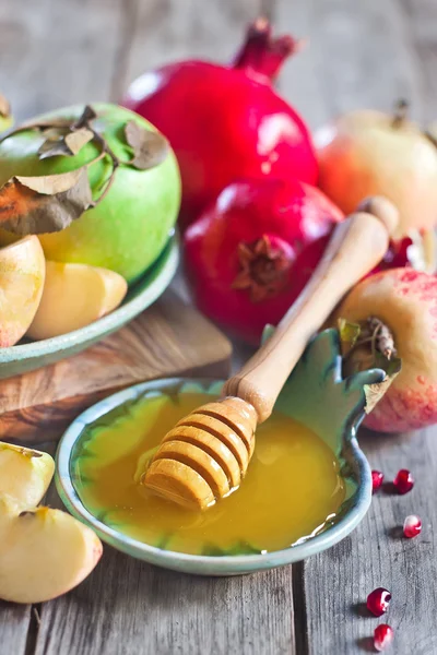 Granatapfel, Äpfel und Honig — Stockfoto