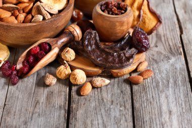 kurutulmuş meyve karışımı