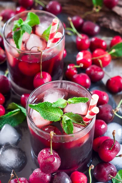 Cherry juice — Stock Photo, Image