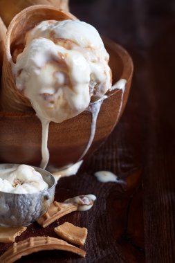 Tuzlu karamel dondurma arka plan