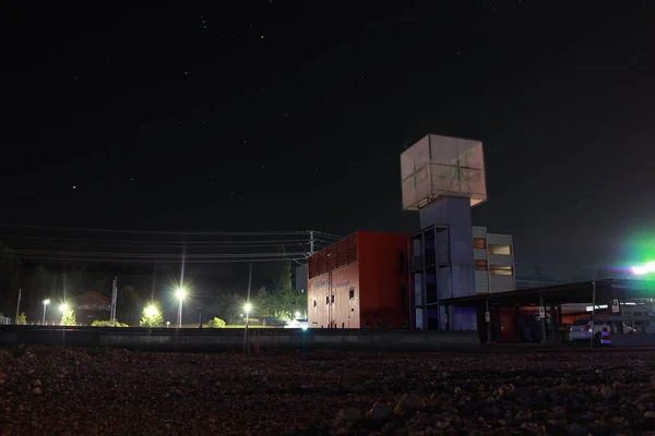 Edificio Fábrica Por Noche — Foto de Stock