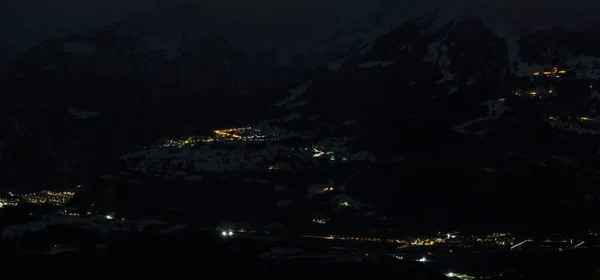 Вид Альпійську Долину Вночі — стокове фото