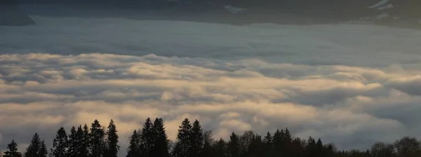 Panoramatický Pohled Těžký Obláček Alpách — Stock fotografie