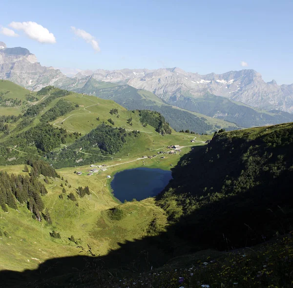 Vue Sur Lac Alpin Depuis Sommet Montagne — Photo