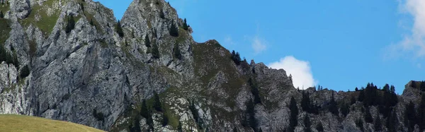 Вид Скелястий Гірський Схил — стокове фото