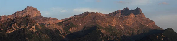 Панорамний Вид Гірський Хребет Сутінках — стокове фото